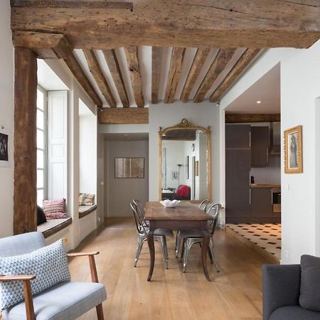 Charming Appartment In Le Marais Paris Exterior photo