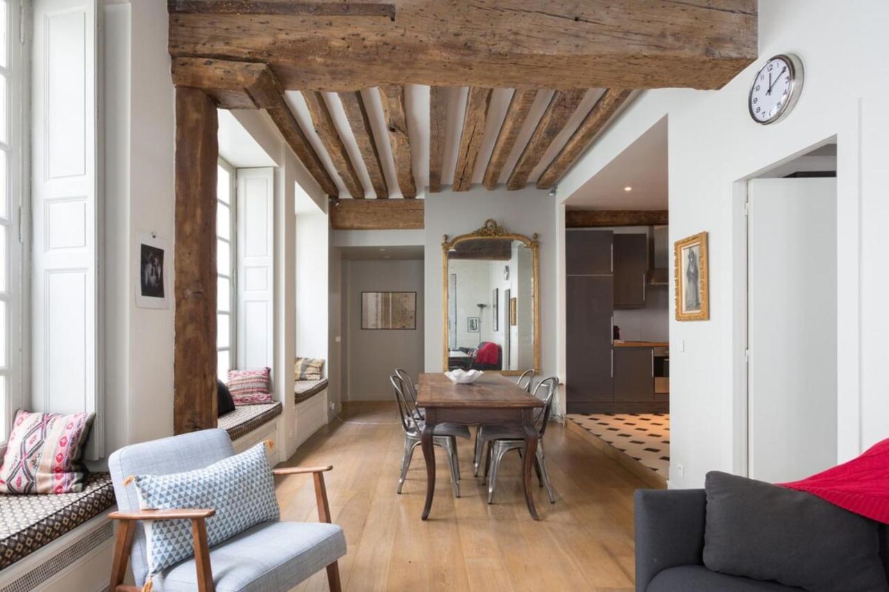 Charming Appartment In Le Marais Paris Exterior photo
